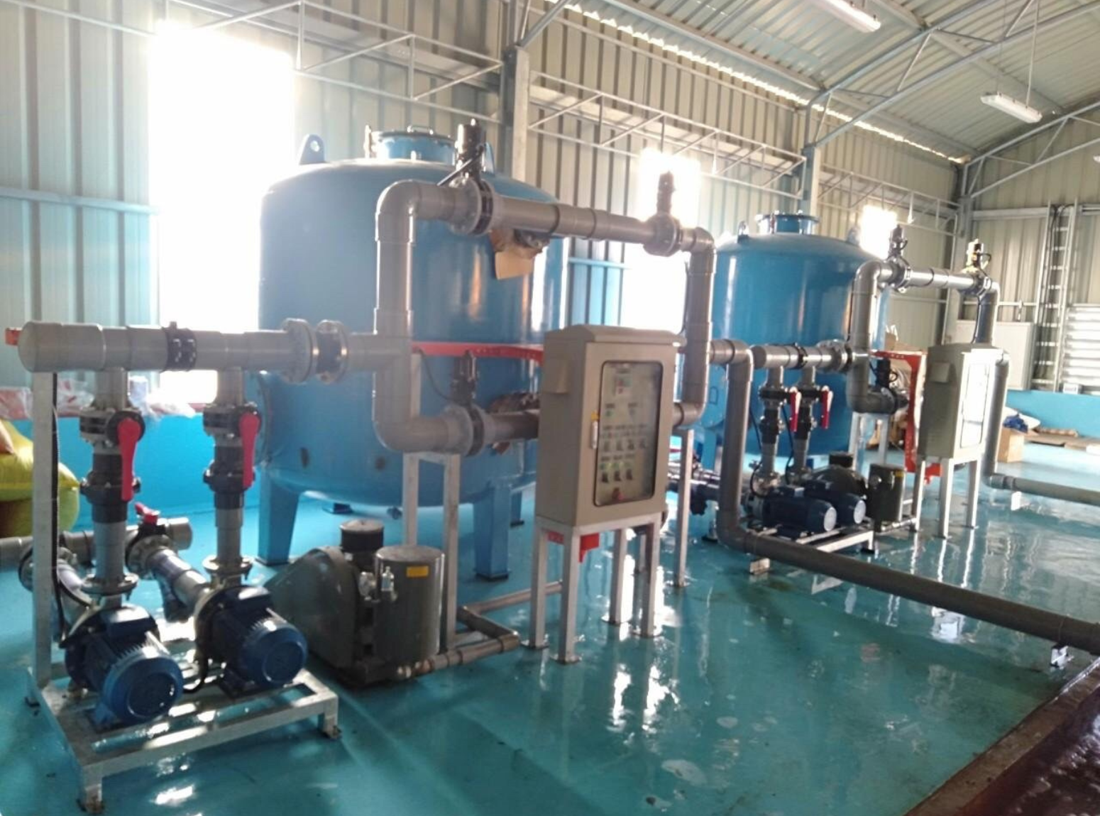 Cột lọc đa tầng trong hệ thống xử lý nước